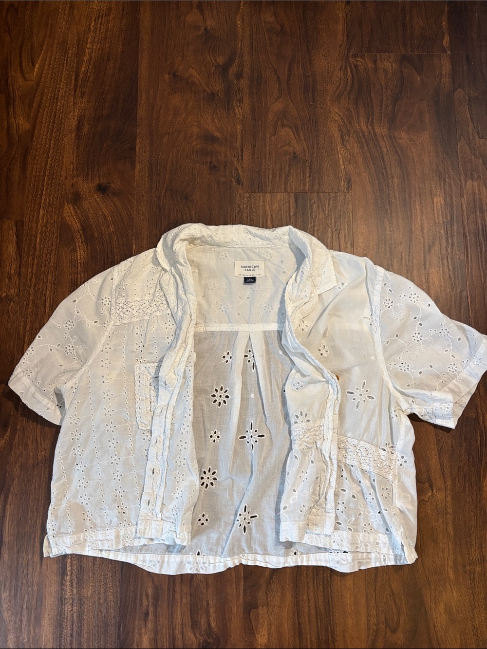 American Eagle Outfitters White Embroidered Buttoned Crop Top - Picture 6 of 7